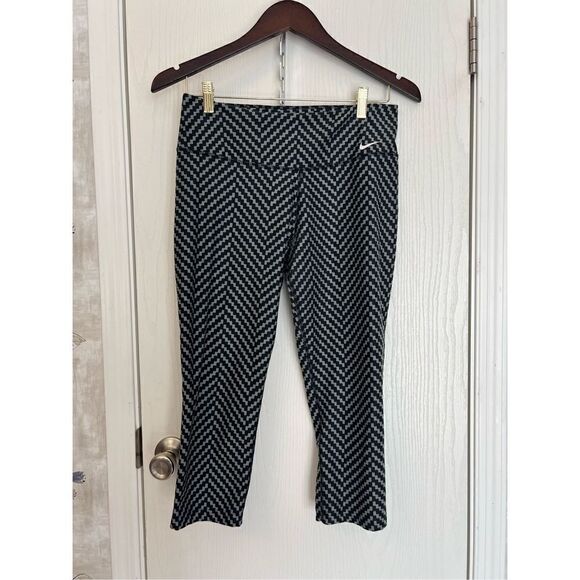 Nike Leggings  - Picture 1 of 5